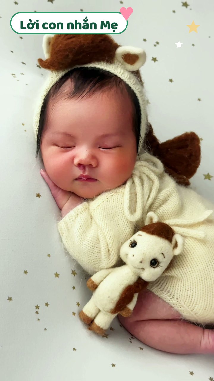 Mới Chào Đời Vài Ngày Đã Được Mẹ Cho Đi Chụp Ảnh - Lời Con Nhắn Mẹ Khiến Ai Cũng Xúc Động