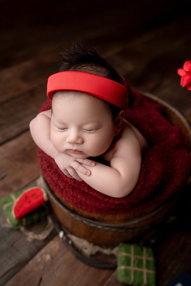 Hổ Con Đón Tết Đầu Đời — ảnh sơ sinh tại Thúy Tô Studio, Vinhomes Ocean Park 2