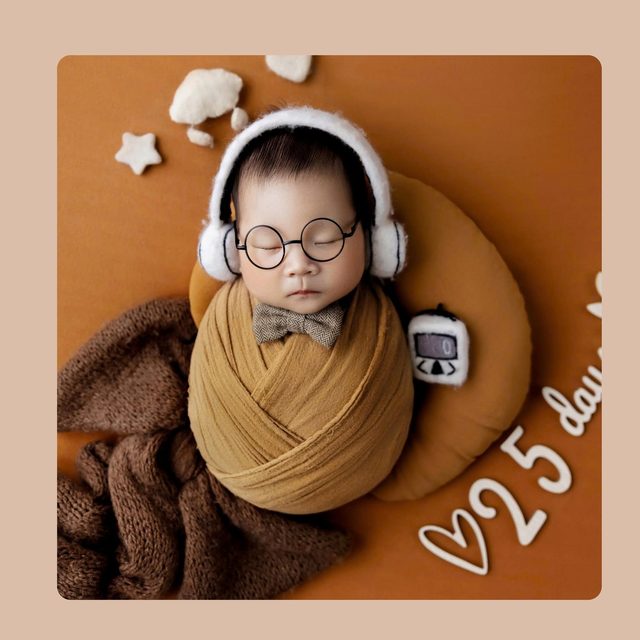 DJ Nhí 25 Ngày Tuổi — ảnh sơ sinh tại Thúy Tô Studio, Vinhomes Ocean Park 2