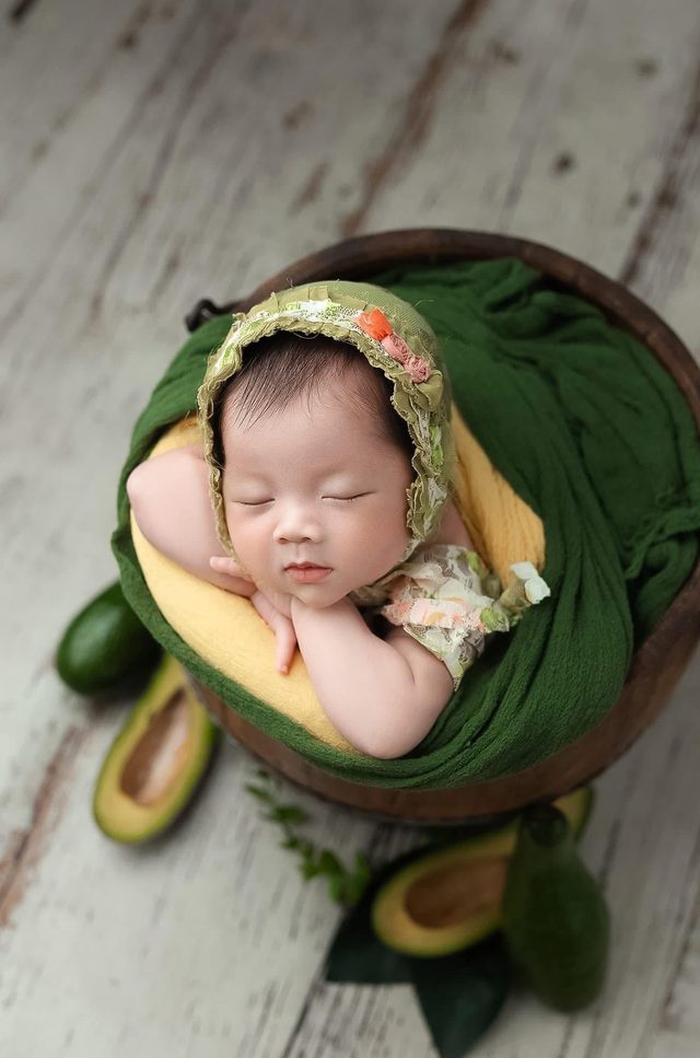 Em Bé Quả Bơ — ảnh sơ sinh tại Thúy Tô Studio, Vinhomes Ocean Park 2